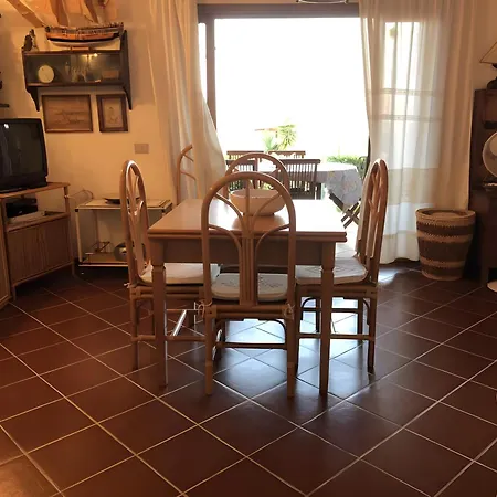 Gelsomino Vista Mare مونتي بيتروسو